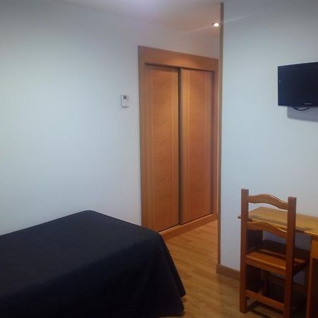 Hostal Plaza Mayor De Almazan Luaran gambar