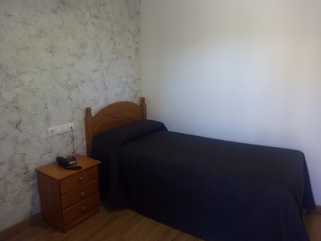 Hostal Plaza Mayor De Almazan Luaran gambar