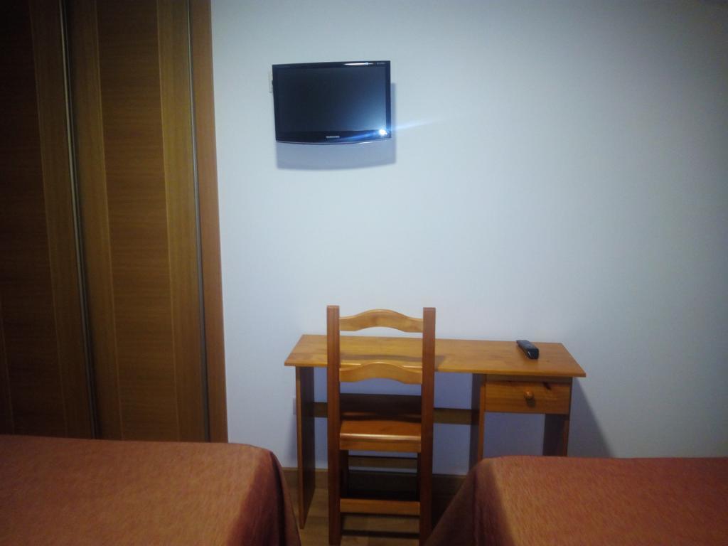 Hostal Plaza Mayor De Almazan Luaran gambar